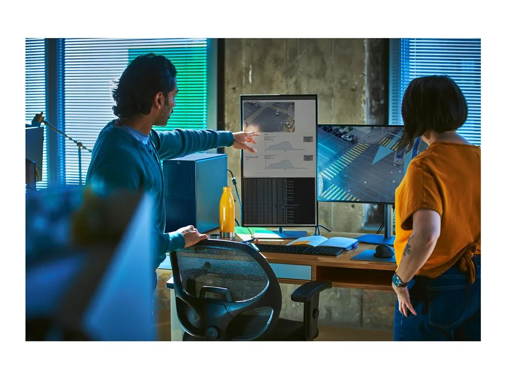 HP Workstation Z2 G9 - Tower 4U - 1 x Core i7 i7-14700 / up to 5.4 GHz - RAM 32 GB - SSD 1 TB - HP Z Turbo Drive, NVMe, TLC - A1NX3UT#ABA