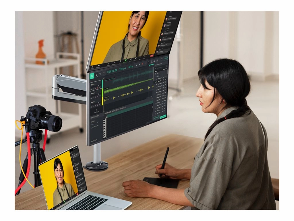 SIIG Dual Stacked Monitor Arm Desk Mount - 17 - 32" - Max Load 19.8lbs each - VESA 75/100mm - Mounting kit (dual gas spring monitor CE-MT3R11-S1